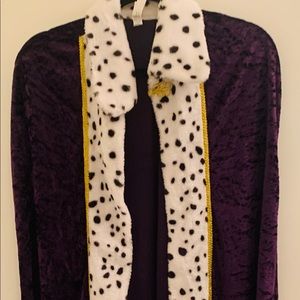 Queen robe. One size